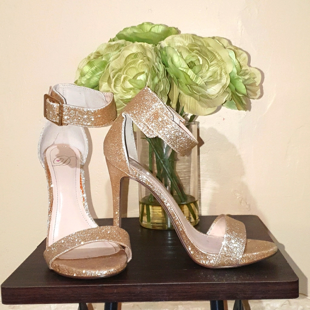 Gold Glitter Peep toe Heels, w/ ankle strap 6.5